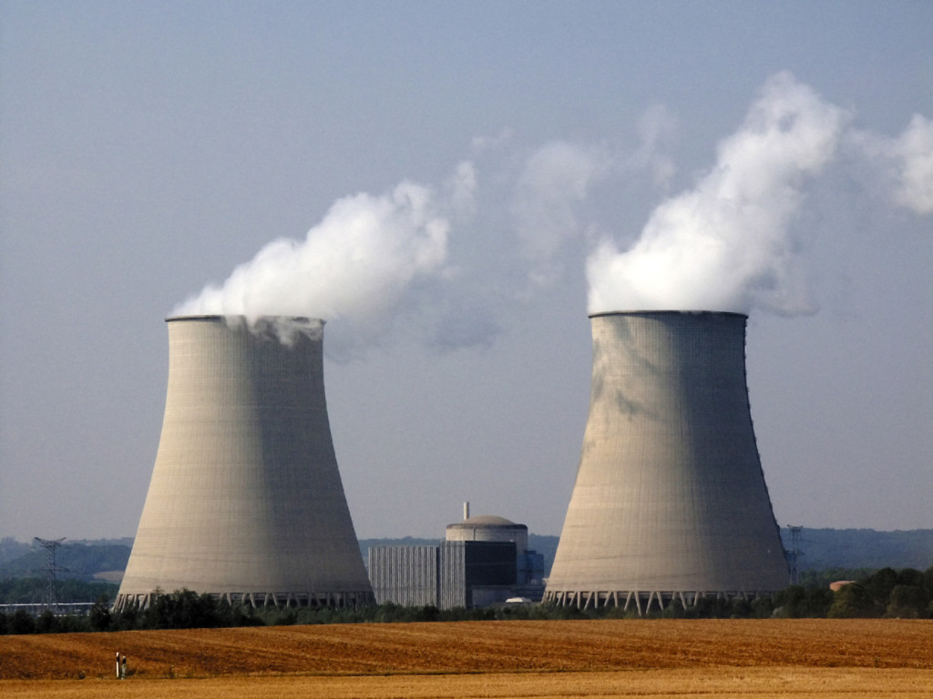 is-nuclear-energy-renewable-and-safe-renewablepowerfocus